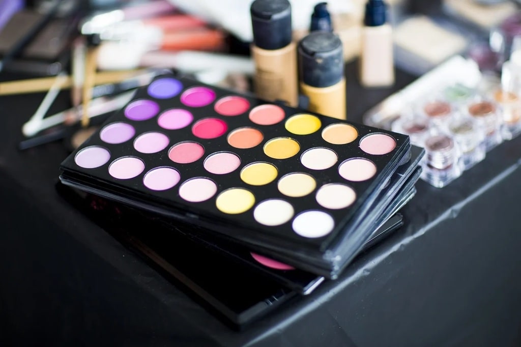 Les secrets pour un maquillage naturel et lumineux